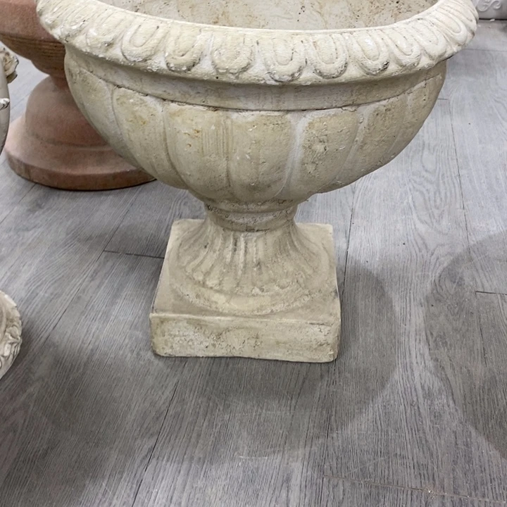 婉****花盆89292929929292