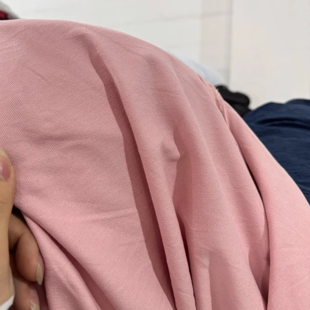 37 纯棉水洗超级柔软春夏秋粉色牛仔面料3米价
