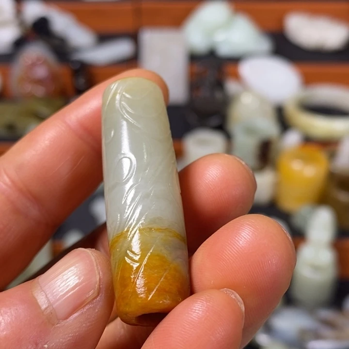 玉***道和田玉（青玉）未镶嵌颈饰