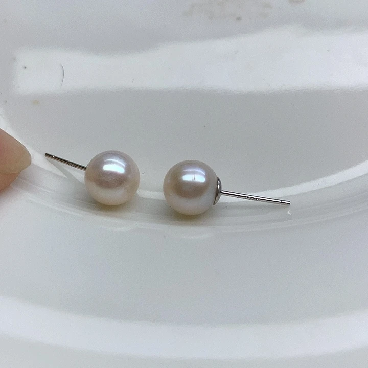 银S925镶嵌淡水珍珠耳钉