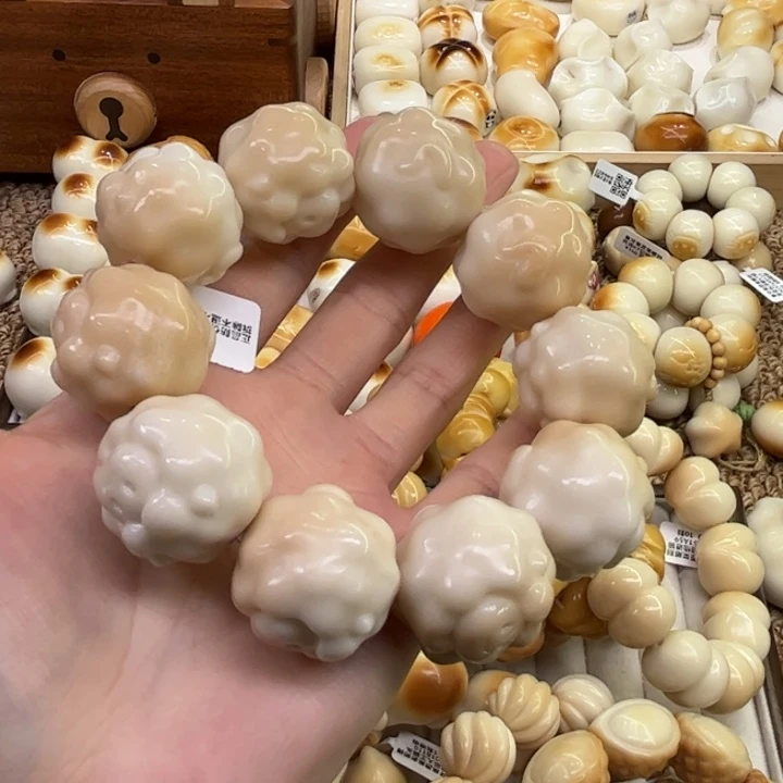 菩提根/象牙果手串11.27.41象牙果糖心绵羊瑕