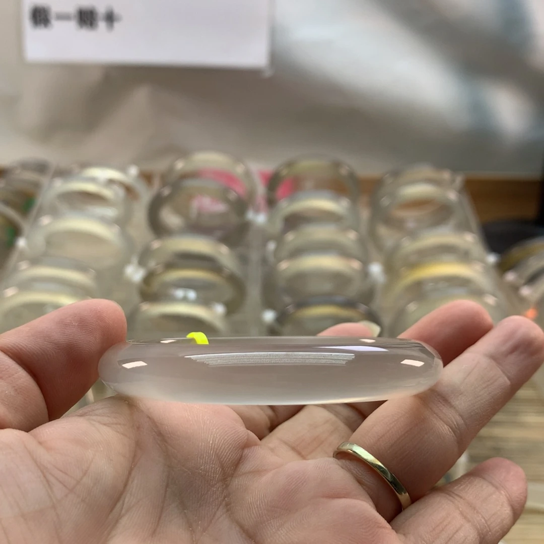 手镯玛瑙/玉髓未镶嵌