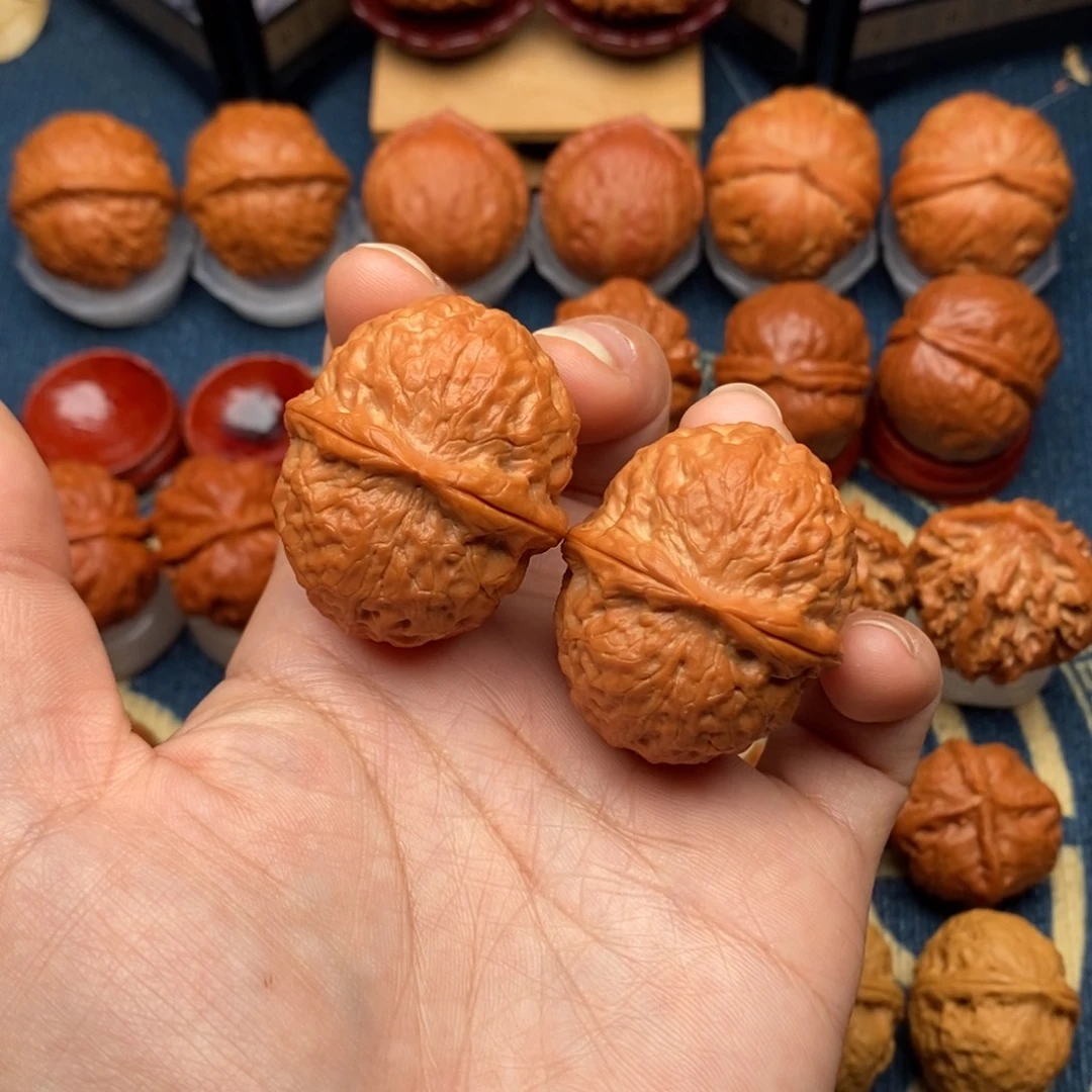 天***伴把件文玩核桃铁龙胆