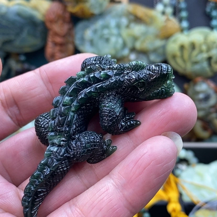 【闪购商品】未镶嵌蛇纹石玉吊坠