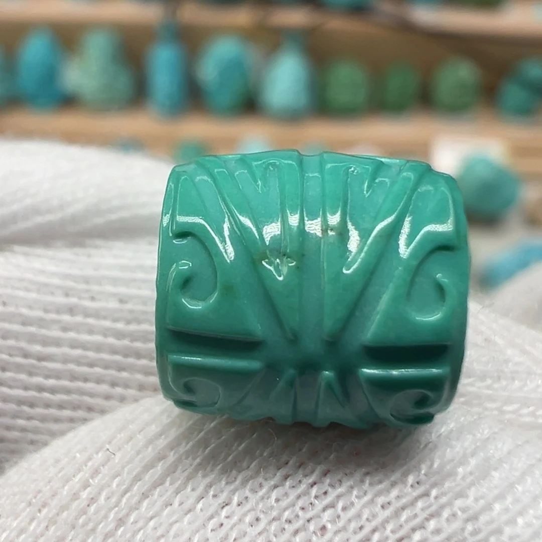 绿松石配饰未镶嵌