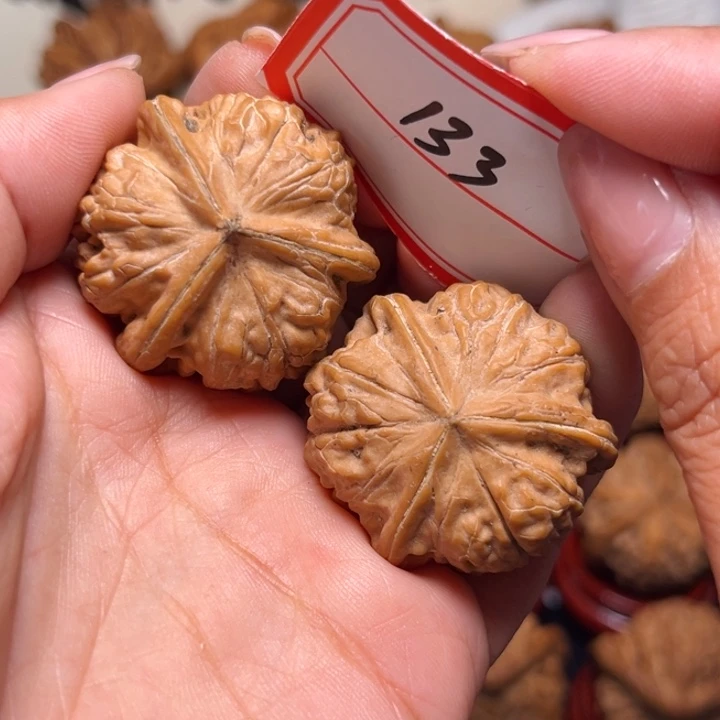 文玩核桃吊坠35全品六星元宝正奔133