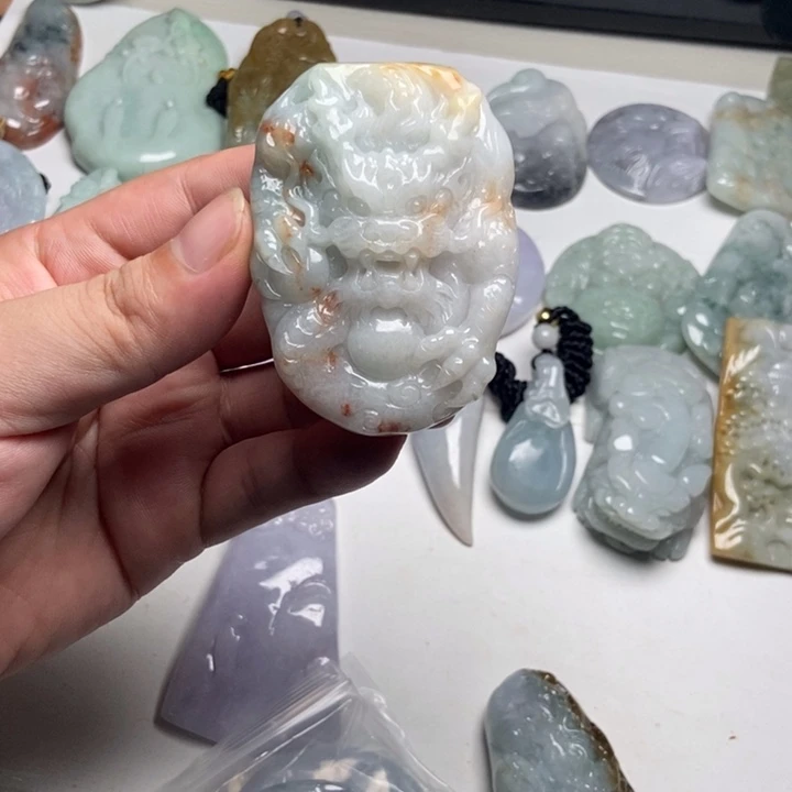 颈饰未镶嵌翡翠龙牌29