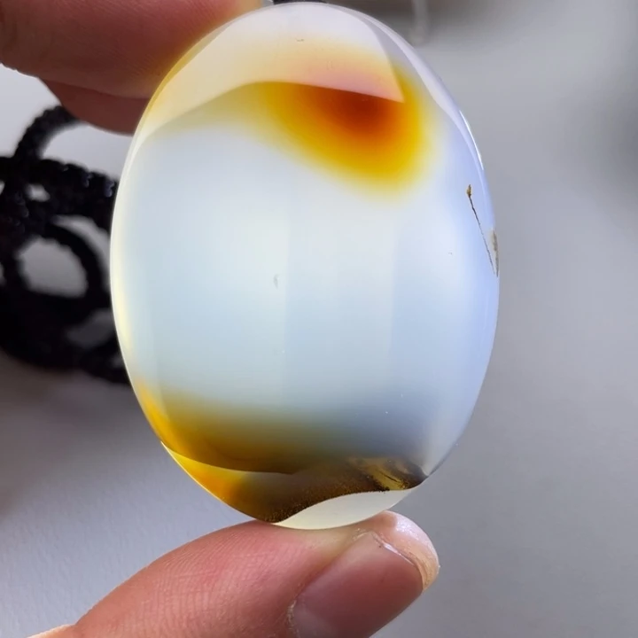 玛瑙/玉髓颈饰未镶嵌天**久