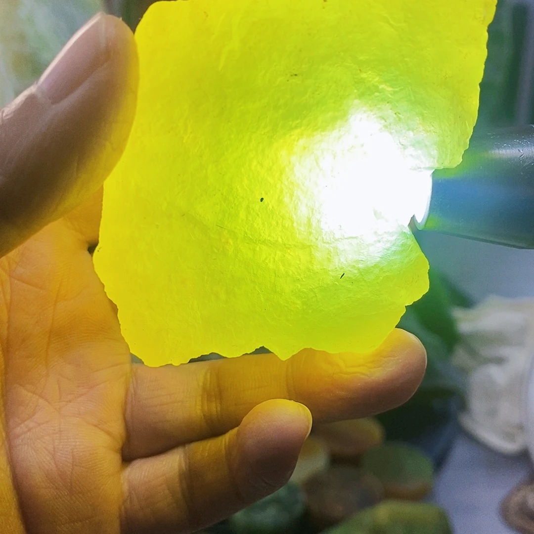 蛇纹石玉未镶嵌岫玉原石蛇纹石玉