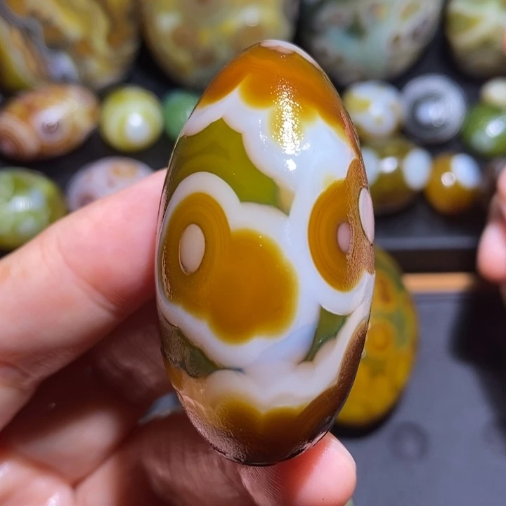 未镶嵌玛瑙/玉髓珠宝半成品154