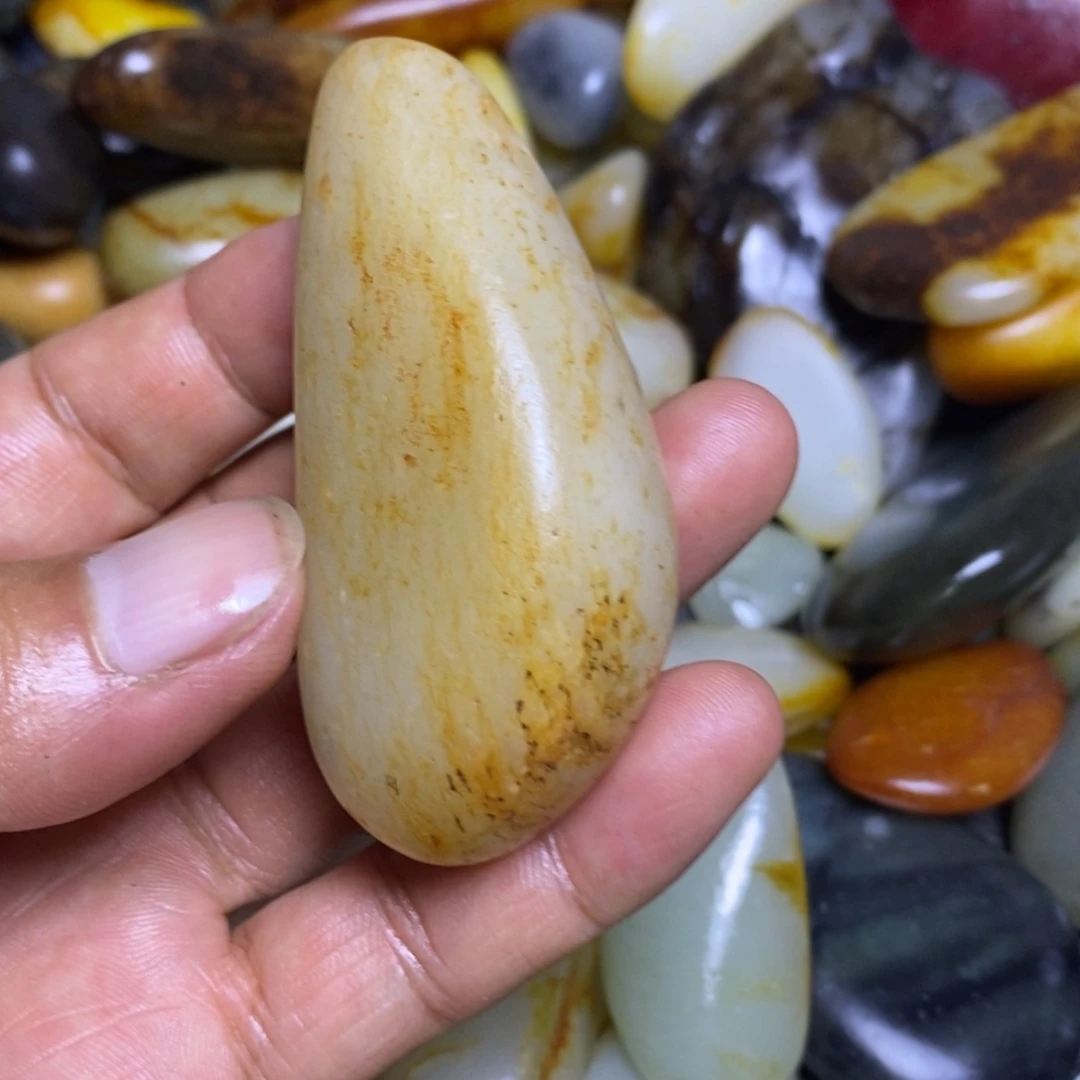 未镶嵌和田玉（糖玉）挂件