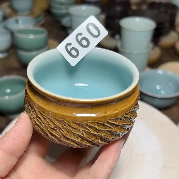 J***e龙泉云间青瓷小米茶器