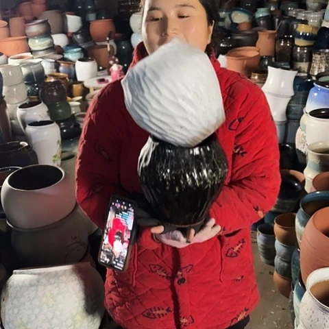 口14高20瑕疵两个盆子。