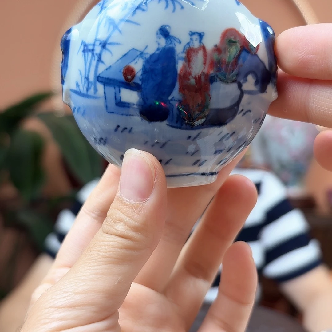 景德镇陶瓷手工鼻烟壶