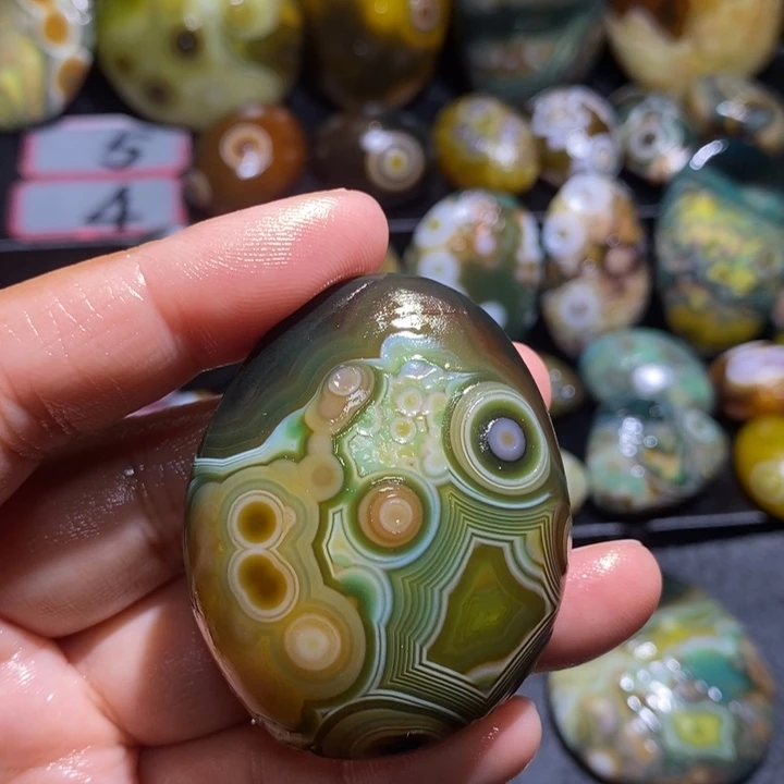 玛瑙/玉髓未镶嵌珠宝半成品58