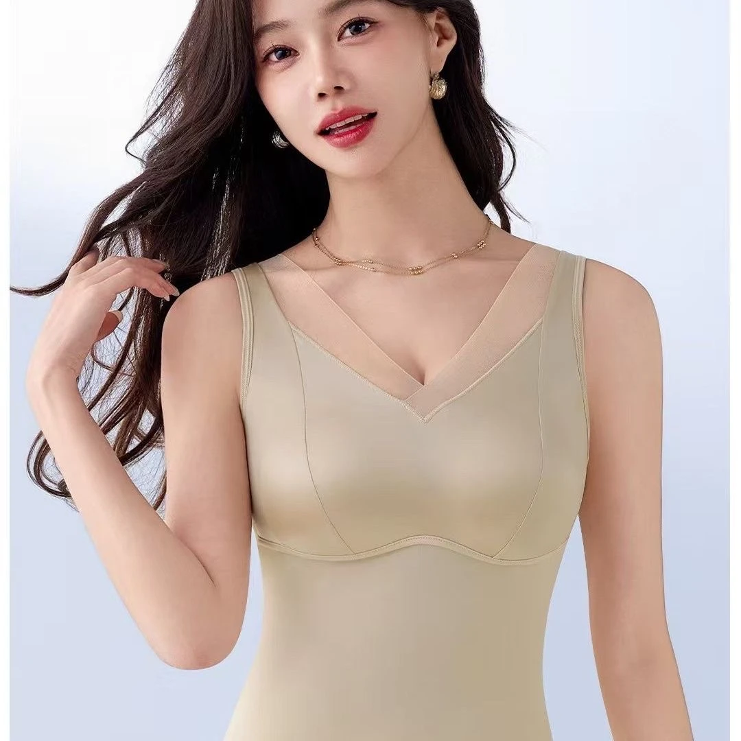 2025春夏新款轻奢油光缎面蕾丝拼接固定一体杯美背背心