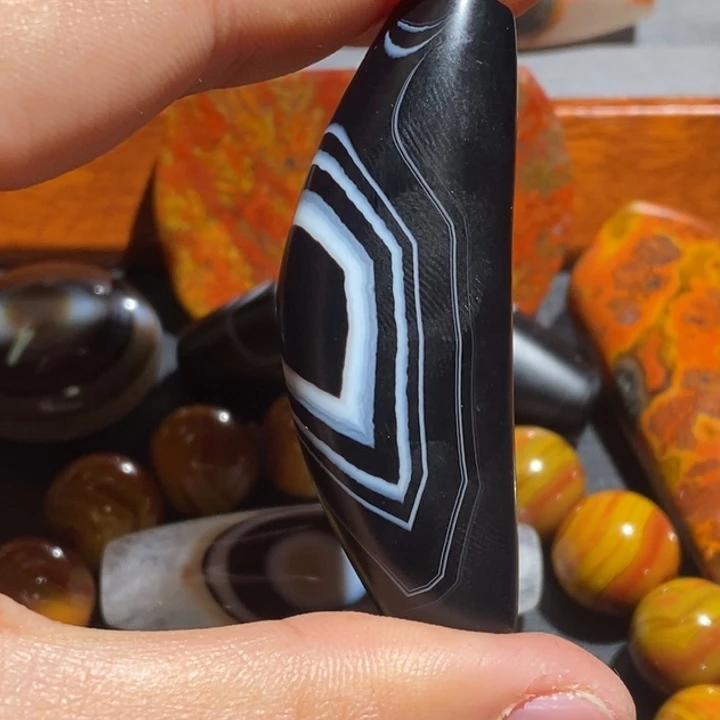 玛瑙/玉髓未镶嵌颈饰