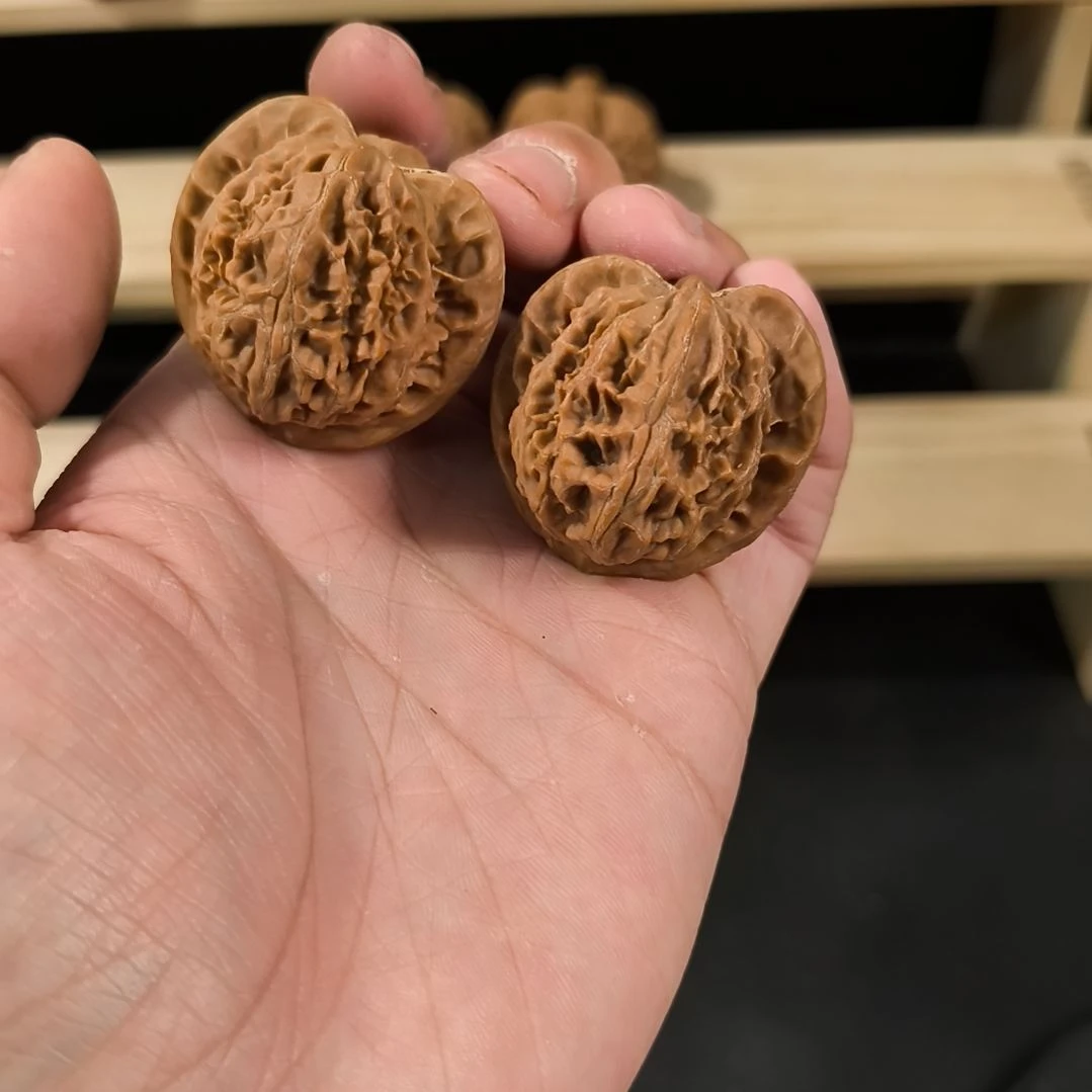 文玩核桃吊坠38宫灯