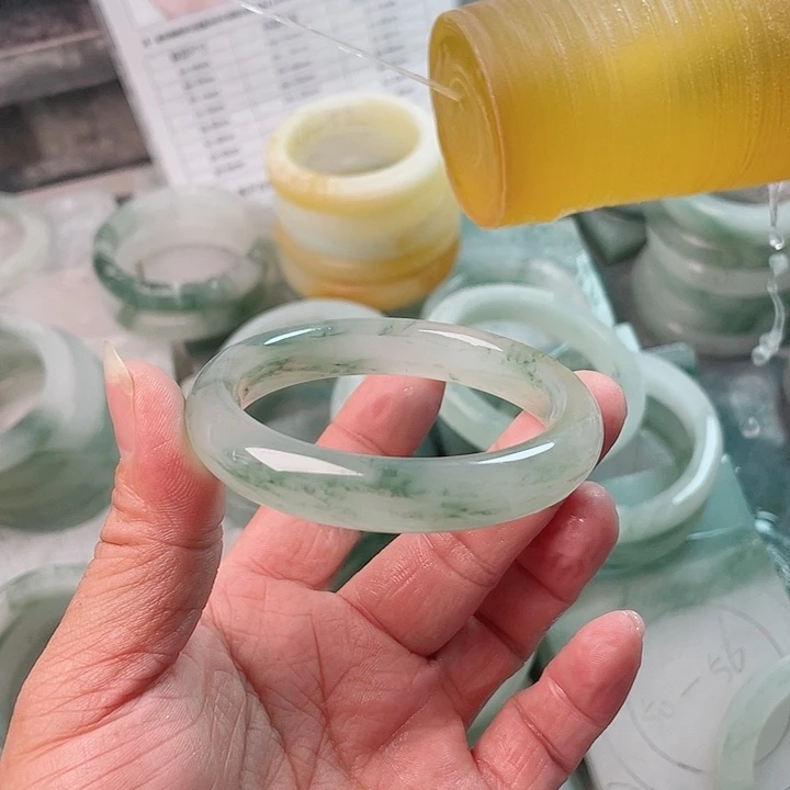 往***零定制石英质玉（天山翠）