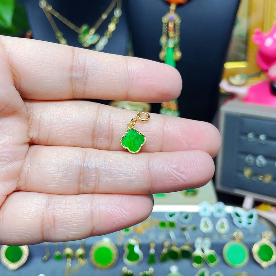 翡翠银S925镶嵌颈饰翡翠