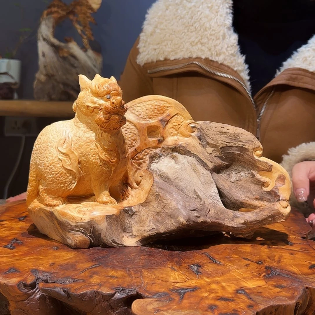 柏木（崖柏）漫**步太行集团