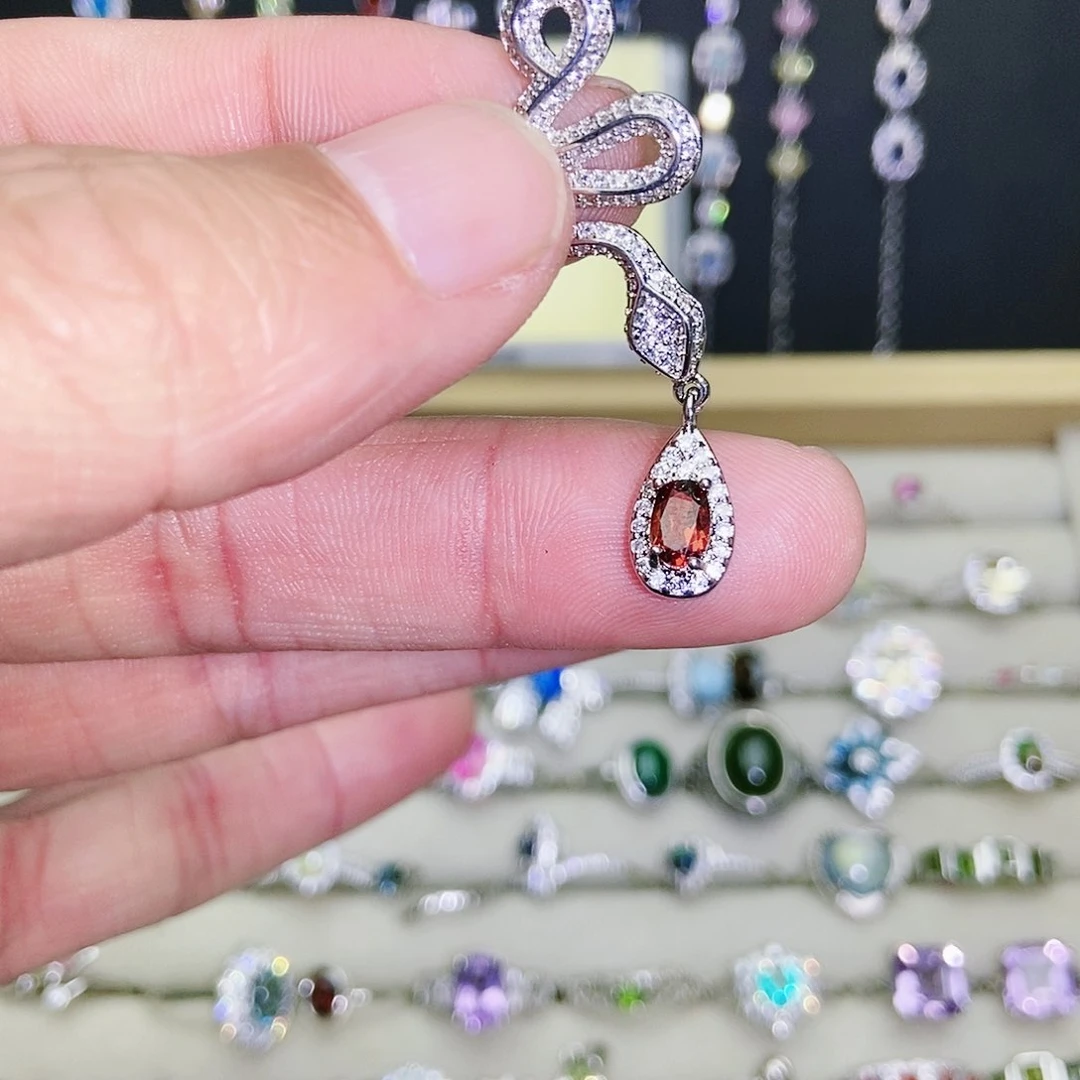 【闪购商品】吊坠(不含链)未镶嵌石榴石（芬达石）