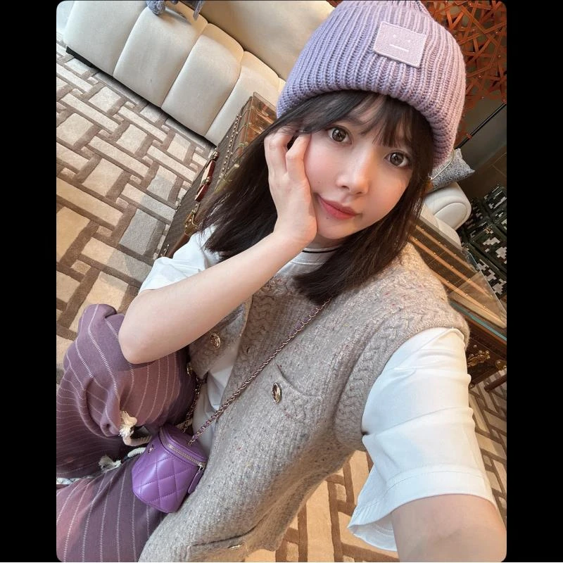 BETTER JOELAY-【花漾之恋】时尚针织无袖开衫毛衣少风甜宽松LL5705