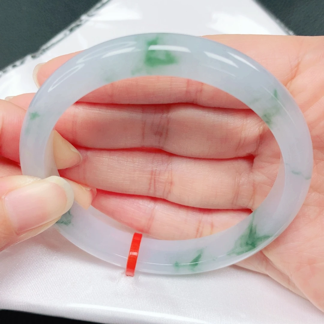 翡翠未镶嵌手镯57圈