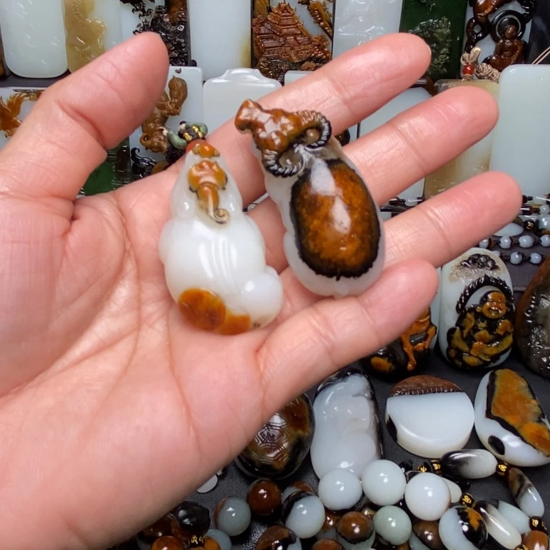 和田玉颈饰未镶嵌一**顺