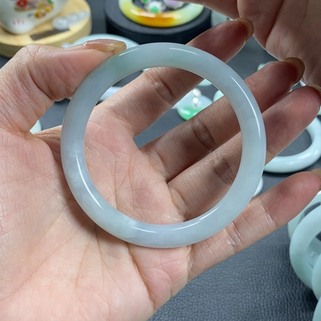 恶***散翡翠未镶嵌手镯天然翡翠手镯