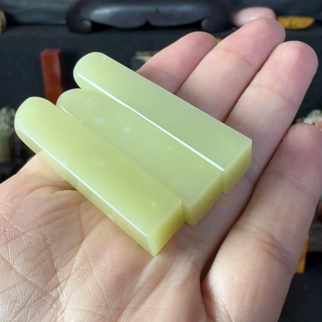 青田石印石青田封门青牙签