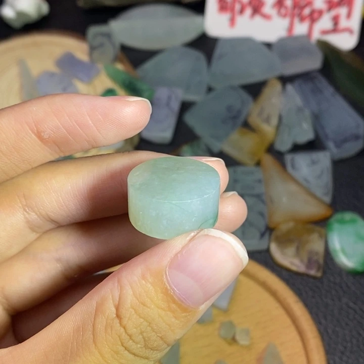 未镶嵌定制翡翠翡翠