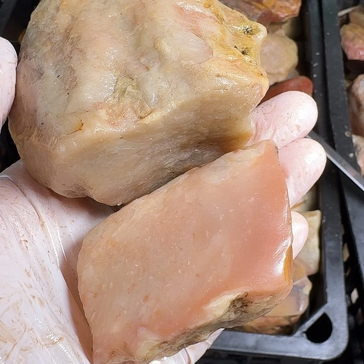 燎***人寿山石寿山石的颜色