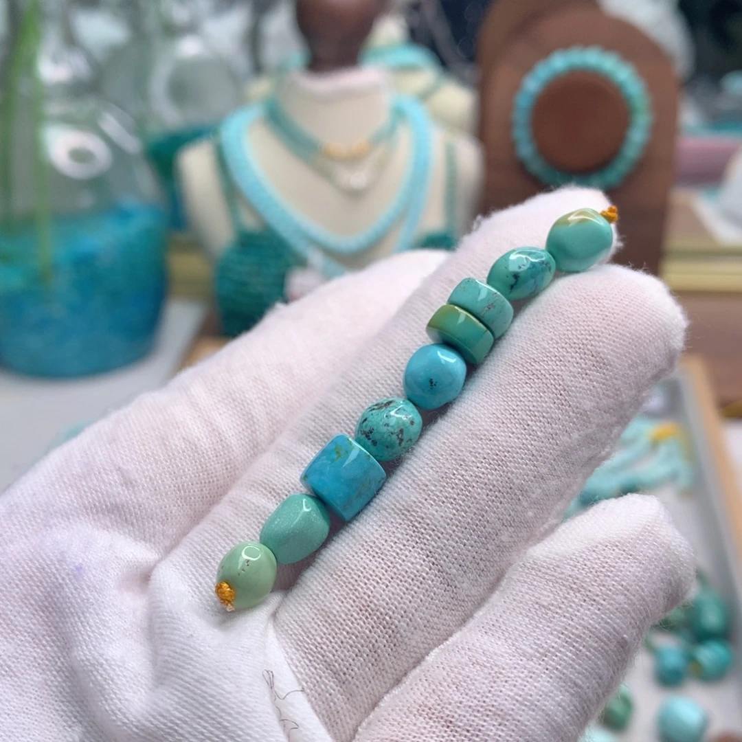 绿松石未镶嵌饰品