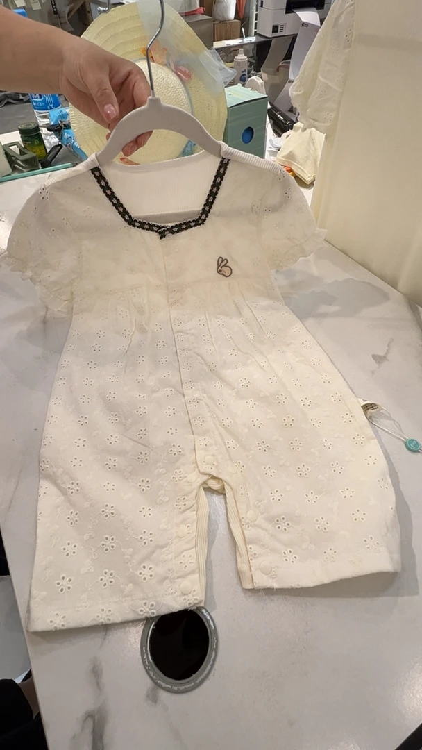 极简风夏季短袖单排扣哈衣爬服泡泡袖宝宝公主