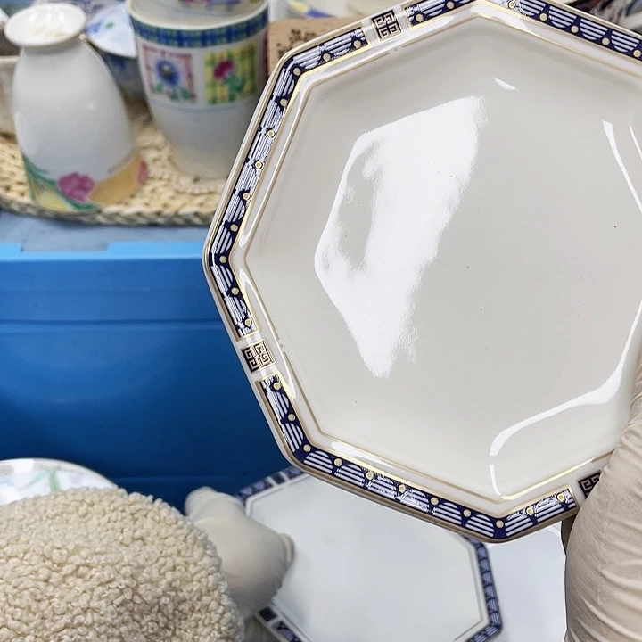 美*115 满28包邮，默认微瑕，完美慎入