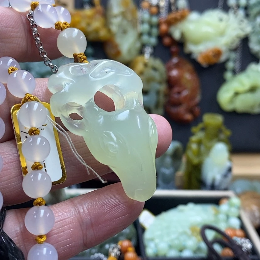 【闪购商品】蛇纹石玉吊坠未镶嵌