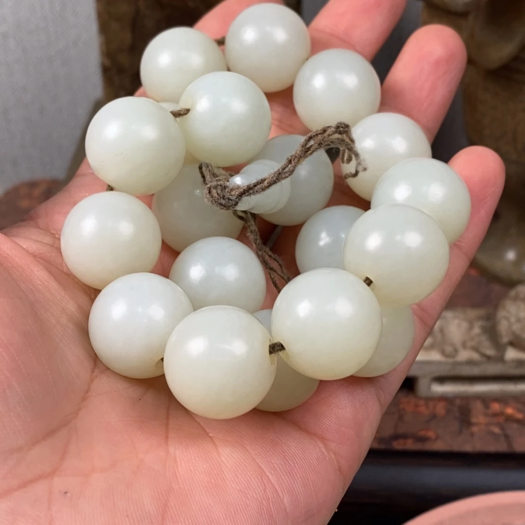 太***总非常精美的脖挂件