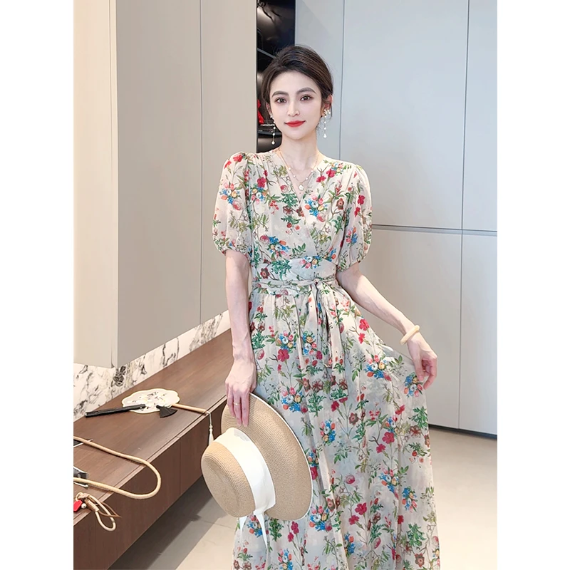 DW-2025年夏季新品法式田园风小碎花V领连衣裙收腰显瘦长裙