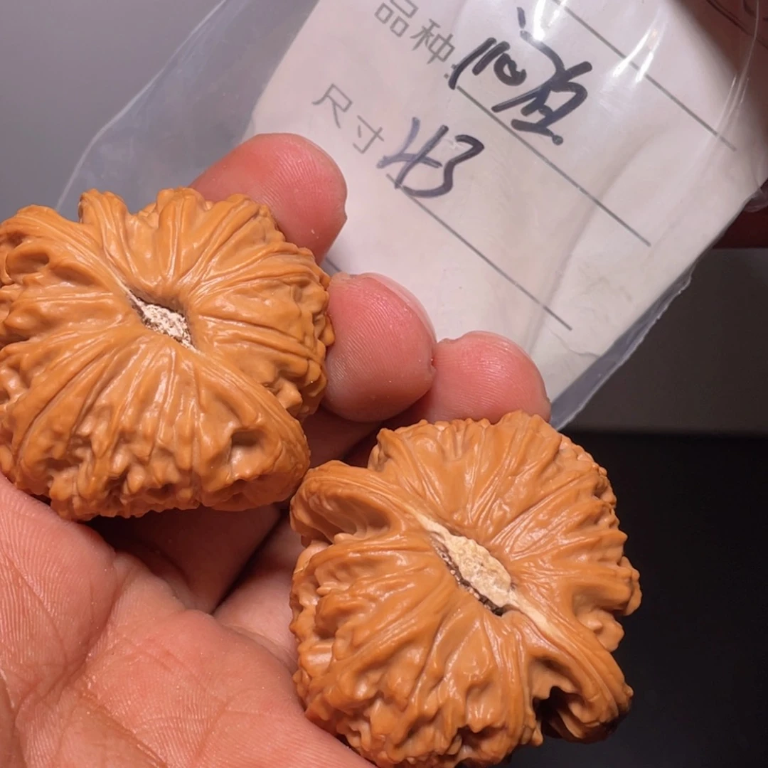 文玩核桃吊坠文玩核桃