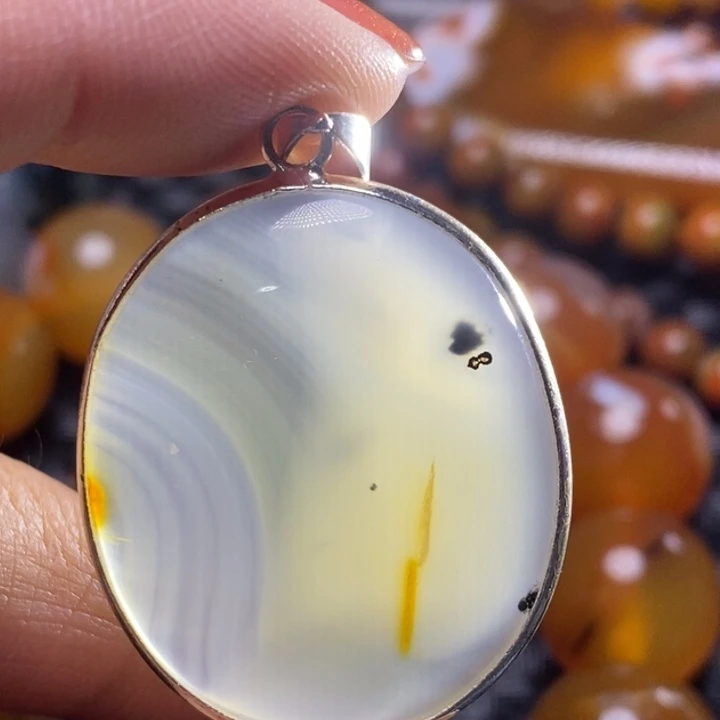 玛瑙/玉髓颈饰未镶嵌