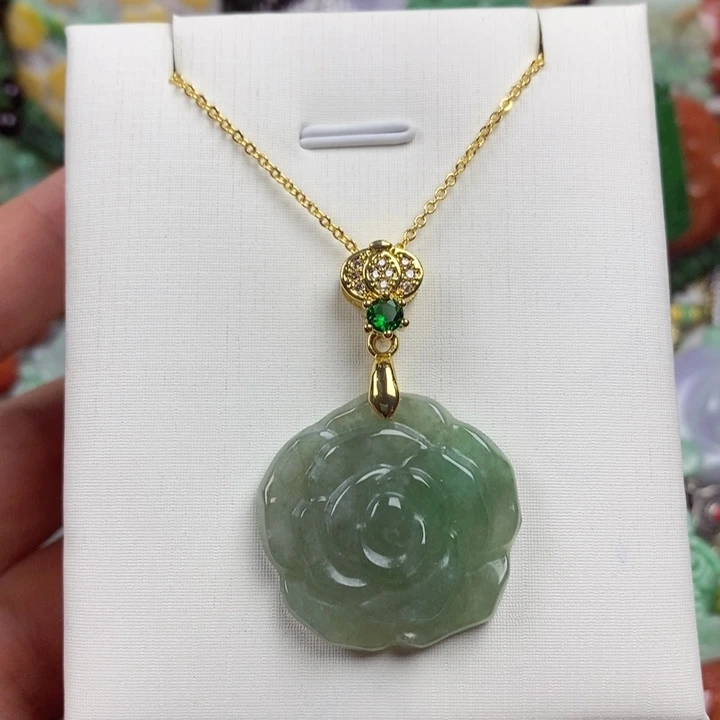 吊坠(赠链)未镶嵌翡翠