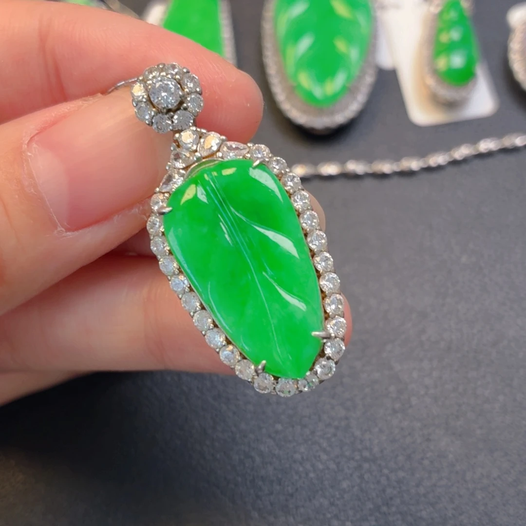 翡翠银S925镶嵌吊坠(不含链)