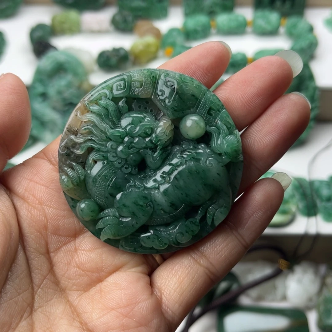 图***刷独山玉未镶嵌挂件