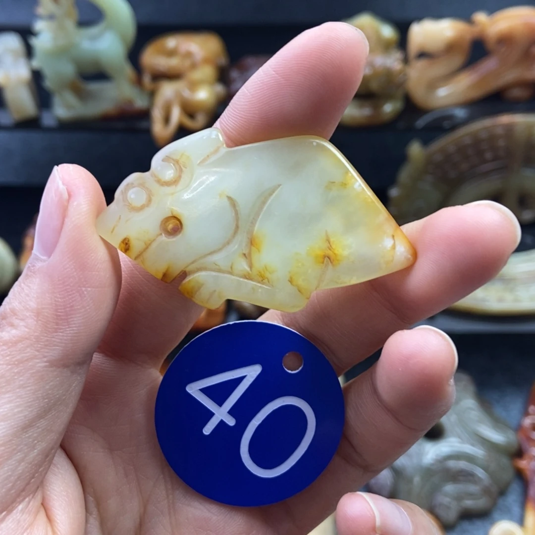 和田玉（糖玉）未镶嵌颈饰