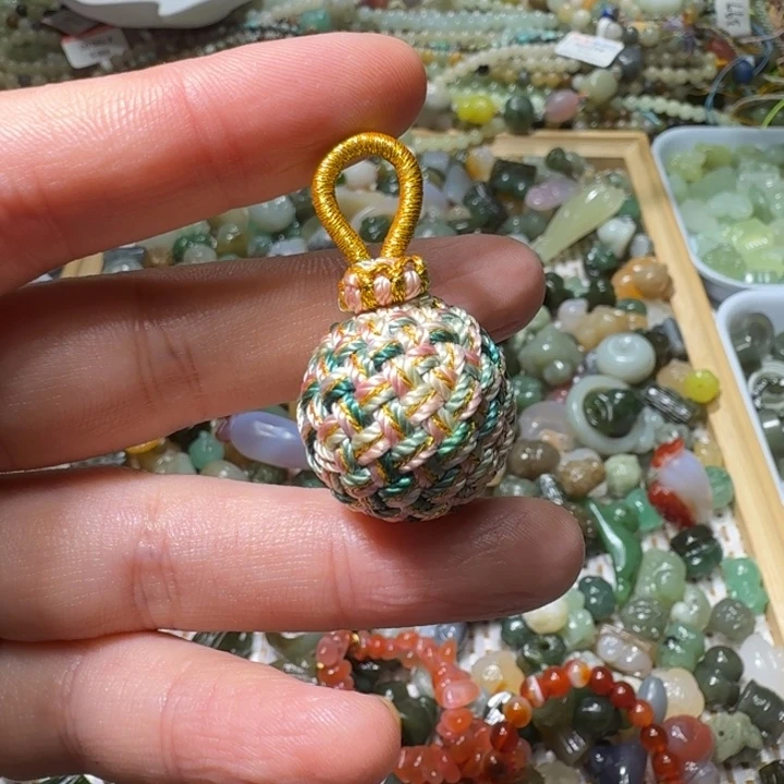 和田玉未镶嵌珠宝半成品