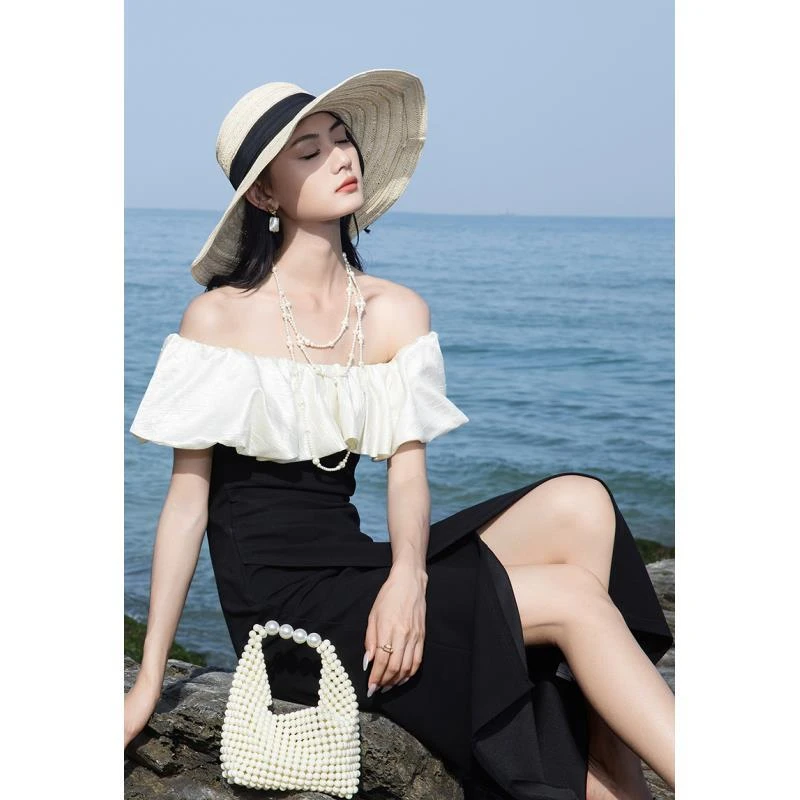 爱客一字领2025夏季法式优雅荷叶边露肩泡泡袖连衣裙RL25211L014