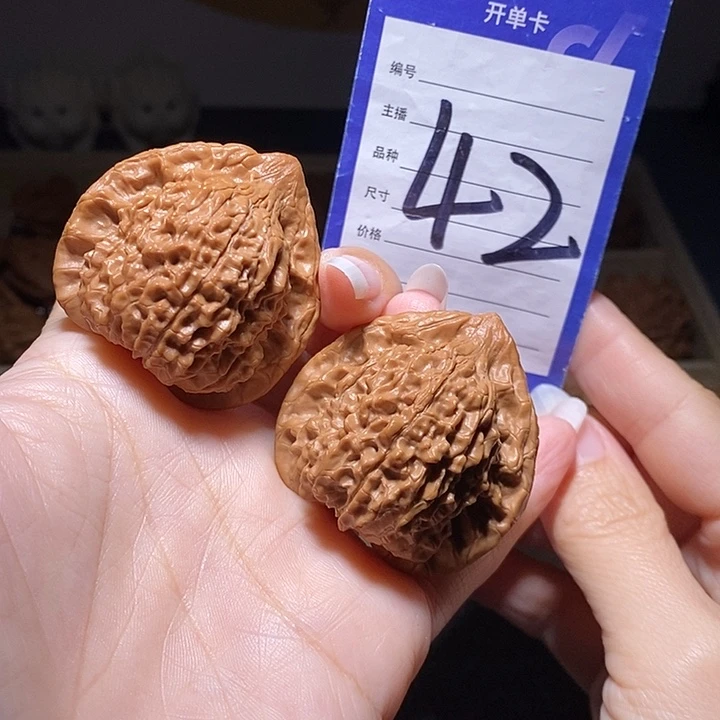 把件文玩核桃朱雀42左右