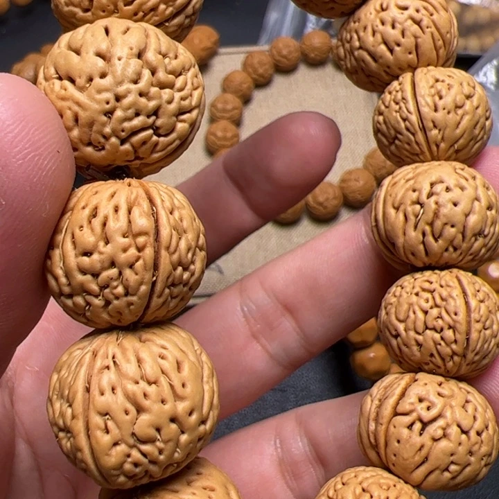 猴头核桃手串?****图咯