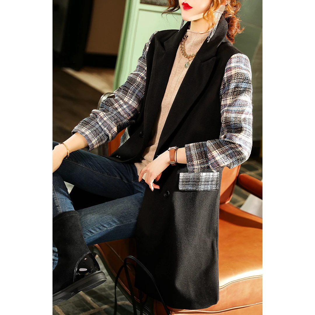 时尚格子拼接女式大衣2124030014